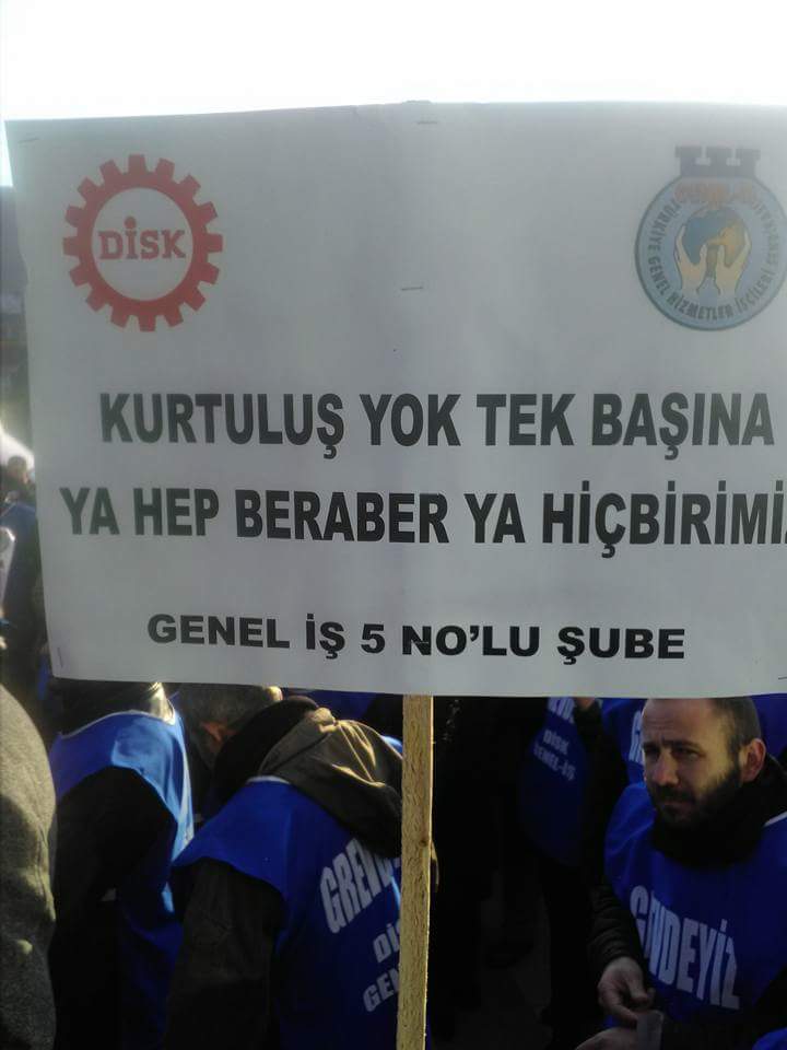 Karabağlar Belediyesi'nde Greve Başlandı