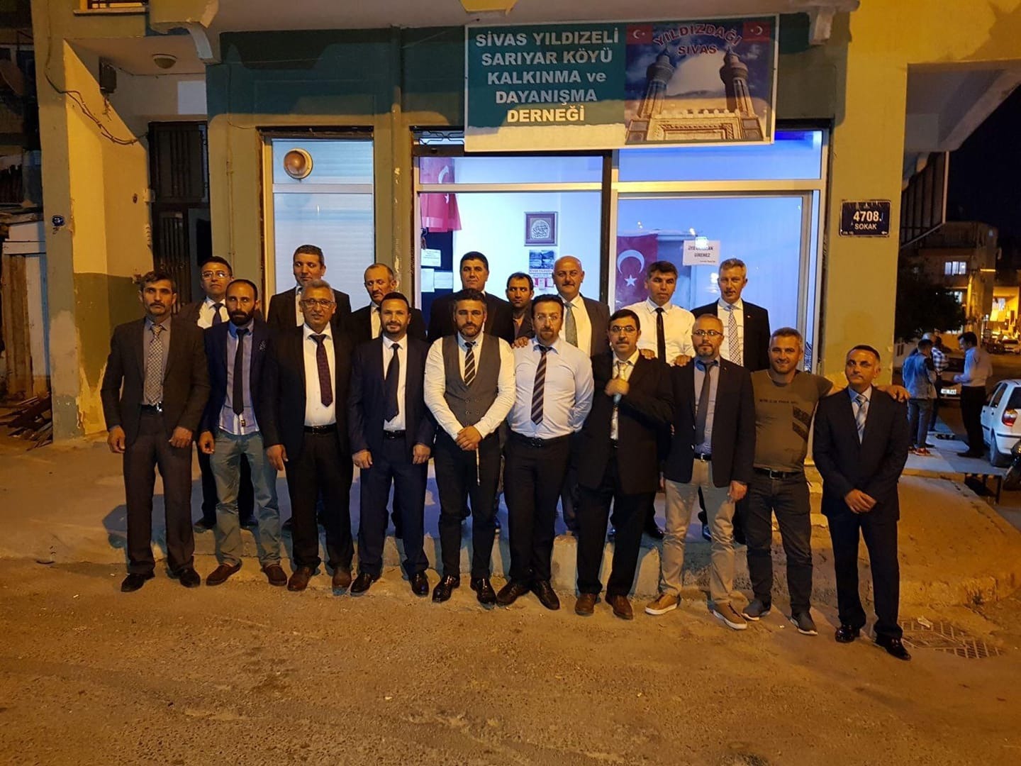 Karabağlar Sivaslılar Güçbirliği Platformu'ndan kamuoyu açıklaması: "Olumsuz Bir Duruş ve Düşüncemiz Yok"