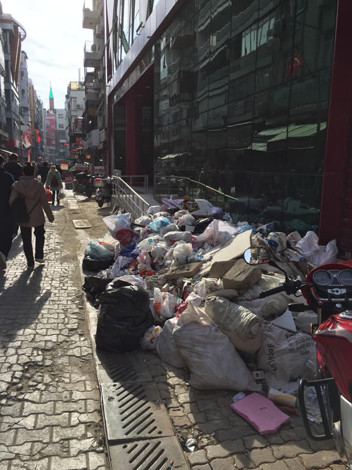 KARŞIYAKA ÇARŞI YENİ YILA HAZIR -2-