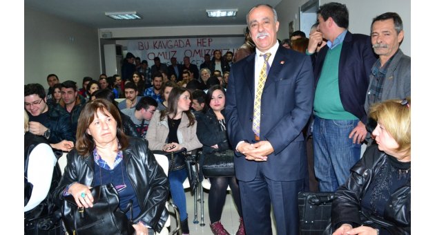 CHP İzmir Gençliğinde Devam Teslim Töreni