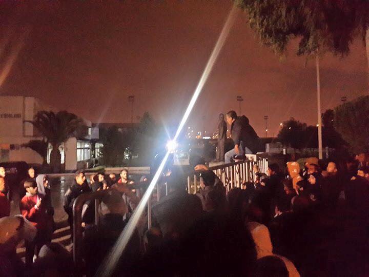 Karşıyaka Çarşı Grubu Takımı Uyardı!