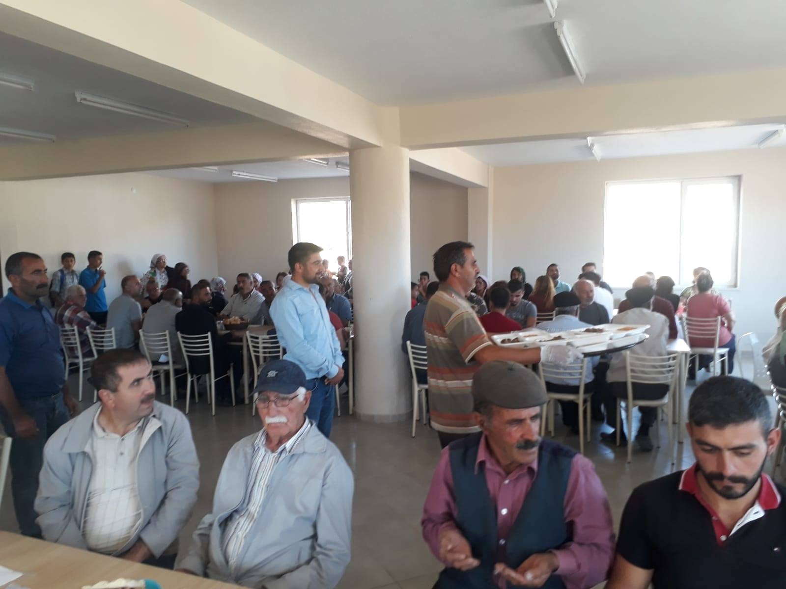 İZMİR'DE ''TOPLU ULAŞIM DEVRİMİ'' SANCISI