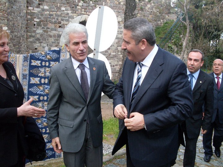 Salih Erkek'ten Özgür Hızal'a: "Kadifekale için siz ne yaptınız ?"