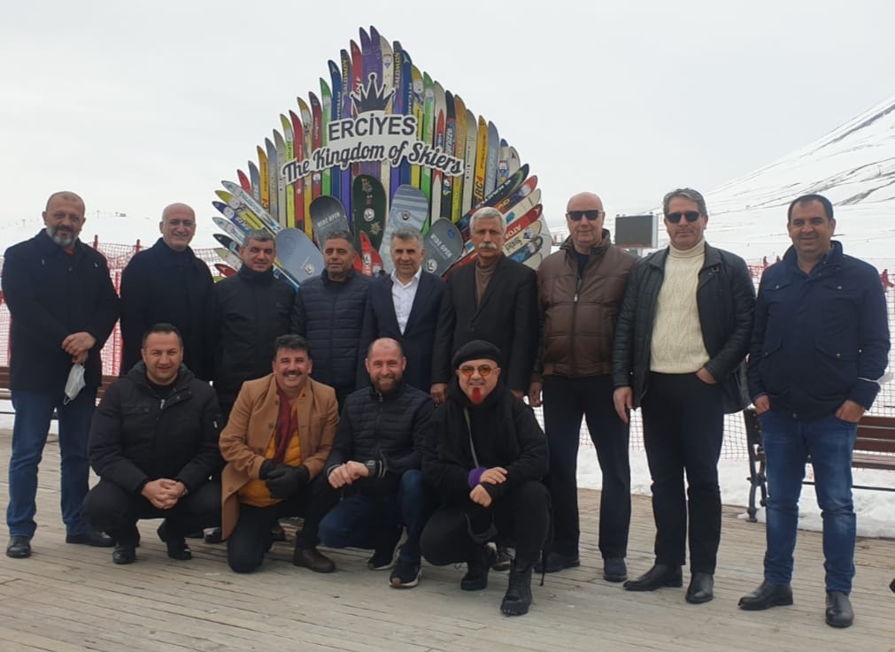 İzmirli STK Üyeleri'nden Kayseri Vali Yardımcısı Mehmet Sadık Tunç'a Ziyaret: "Kayseri'de de Olsan Yanındayız