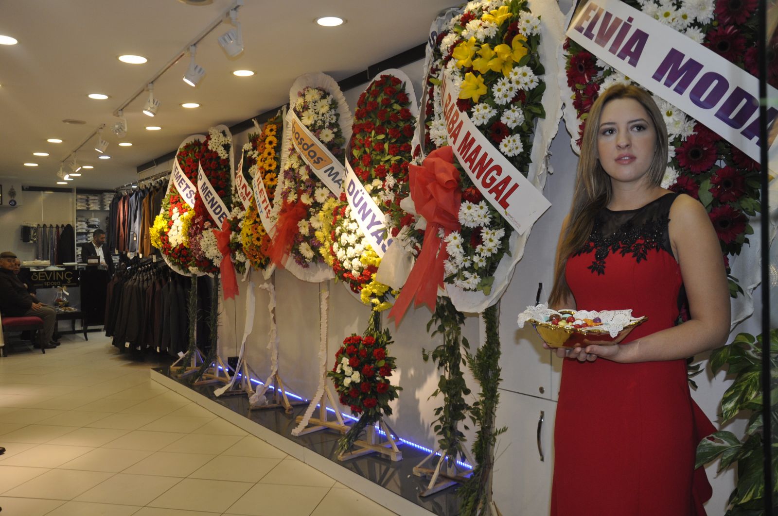 Sevinç Sposa Kemeraltı'nda hizmete açıldı