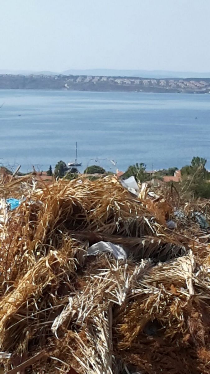 Karaburun'da Çirkin Görüntüler...