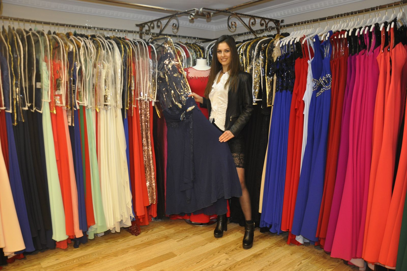 Sevinç Sposa Kemeraltı'nda hizmete açıldı