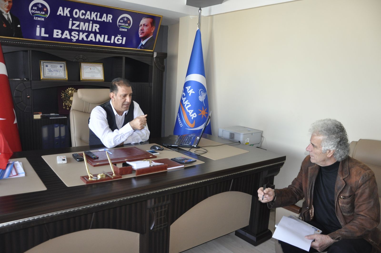 Ak Ocaklar İzmir İl Başkanı Ömer Çakmak: "Vatana ve Millete Hizmet Etmek..."