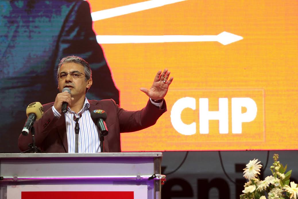 Karşıyaka’da Demokrasi Şöleni