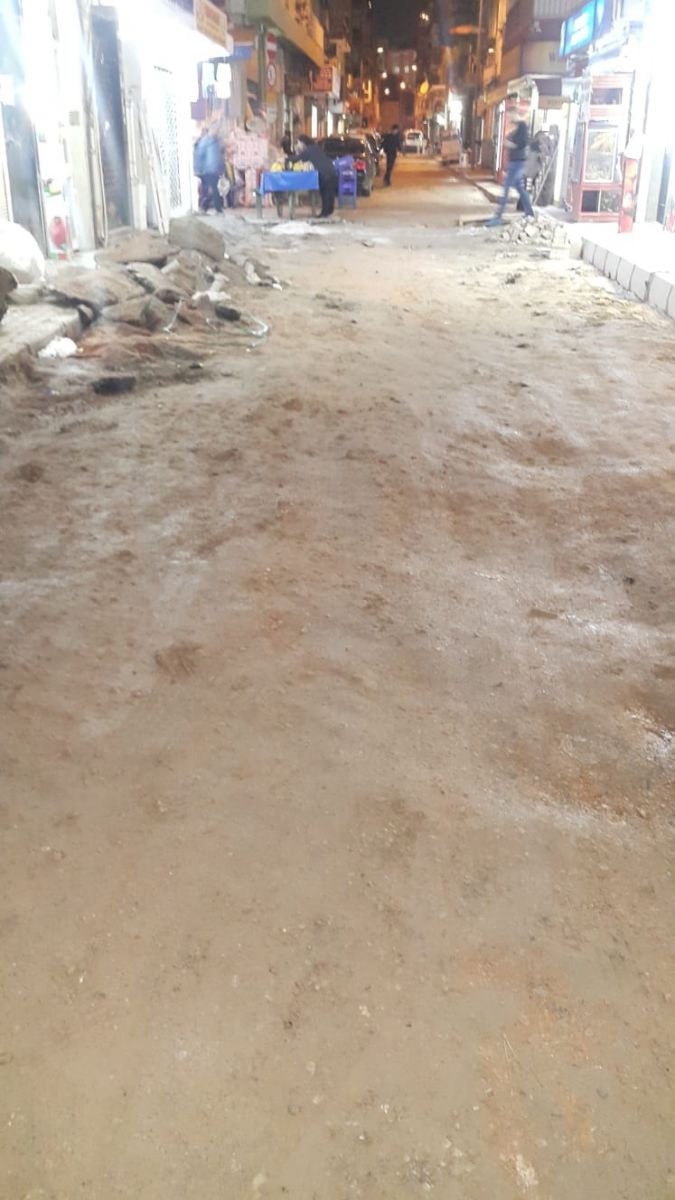 KARŞIYAKA 1696 SOKAK ESNAFI KAN AĞLIYOR