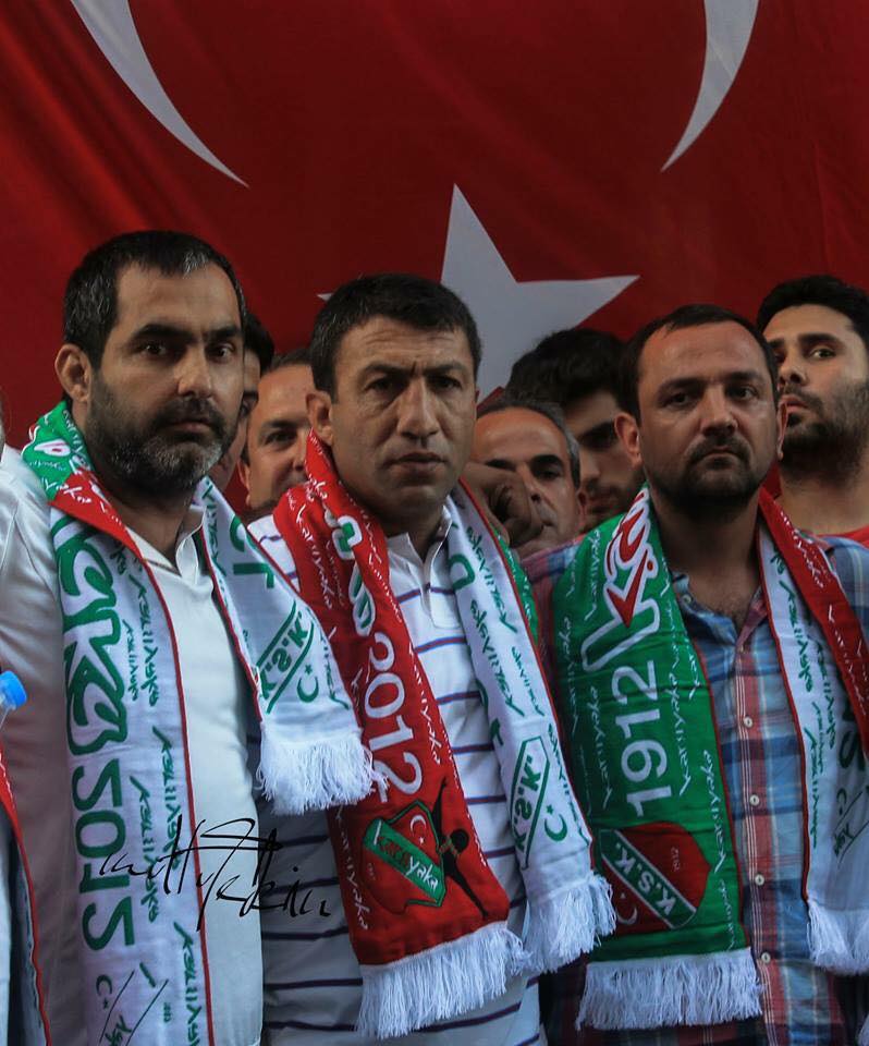 Karşıyaka Tribün Lideri Altar Toker O Başkan Adayına Ateş Püskürdü: "Bu Hakkı Sana Kim Veriyor"