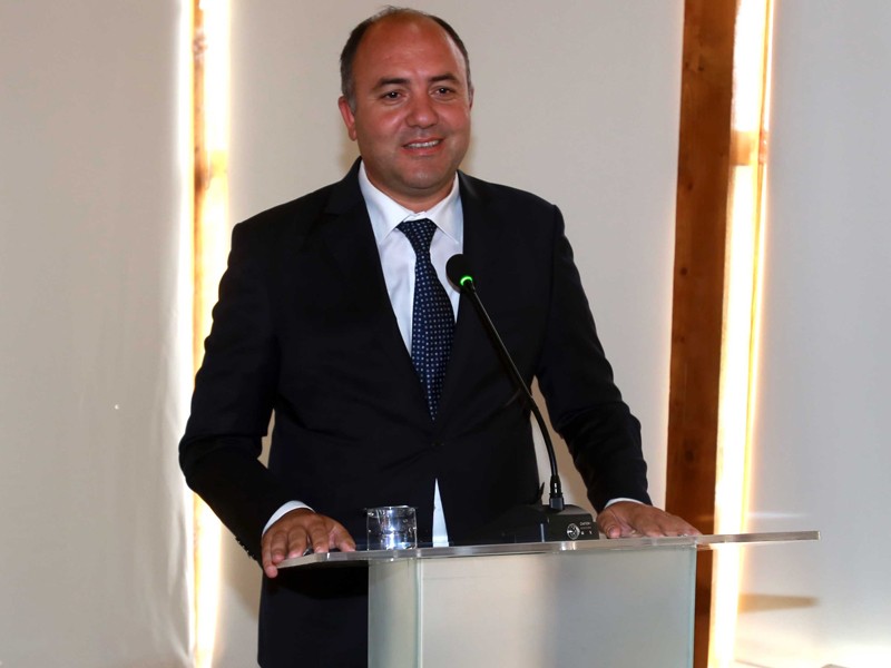 Karabağlar'da Kayhan'a yeni göre