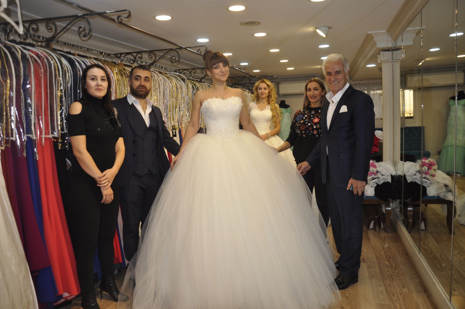 Sevinç Sposa Kemeraltı'nda hizmete açıldı