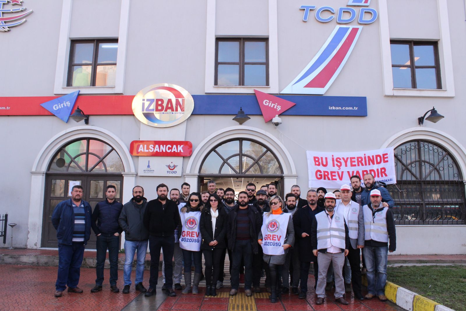 İZBAN grevinde üçüncü gün