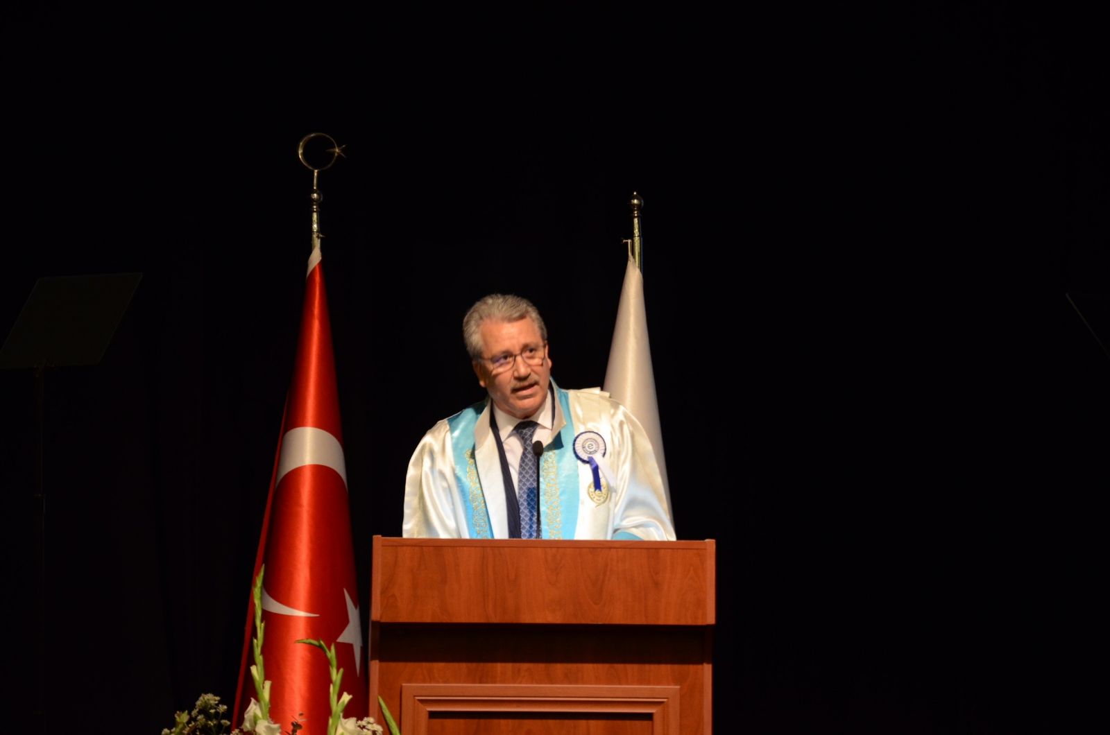 Fahri Doktora verilen TBMM Başkanı Yıldırım’dan ilk ders