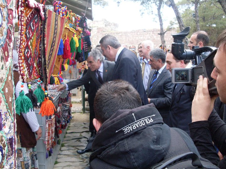 Salih Erkek'ten Özgür Hızal'a: "Kadifekale için siz ne yaptınız ?"