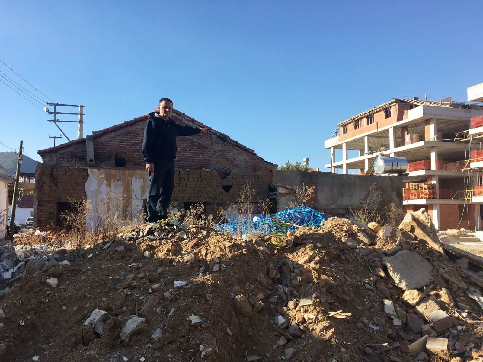 Ev Vaadiyle Dolandırıldılar, Çareyi Onda Aradılar!