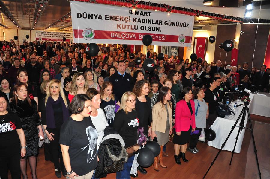 Balçova’da 8 Mart coşkusu yaşandı