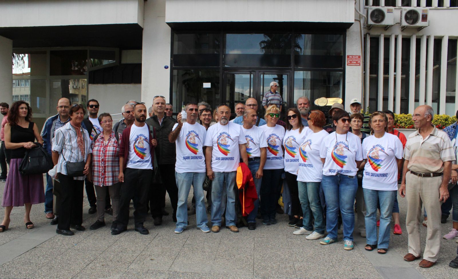 Yeni Foçalılar'dan Büyükşehir'e Atık Su Tepkisi