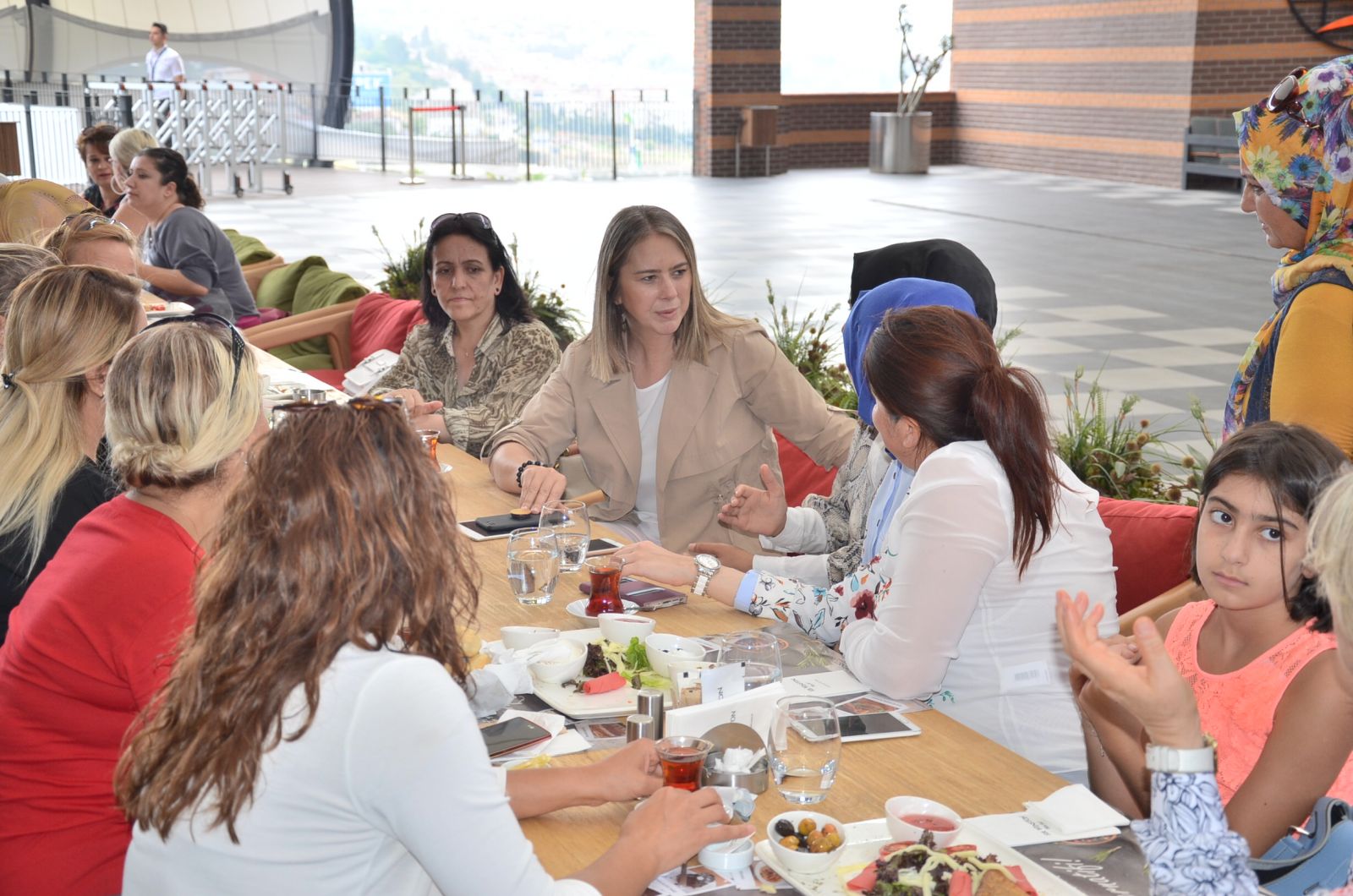 Bölünmez Çankırı, önce kahvaltıda sonra parkede