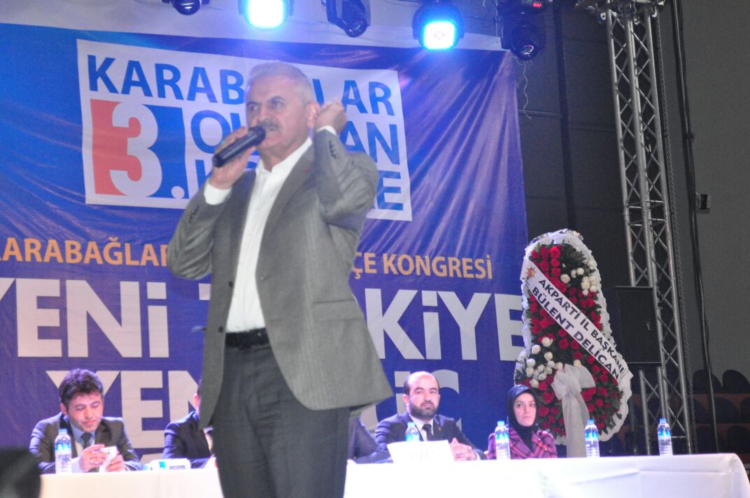 Karabağlar'da bakan rüzgarları...