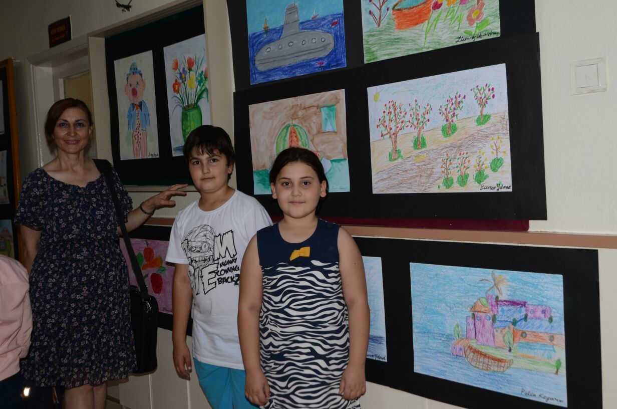 Minik Yeteneklere Sergi Açıldı