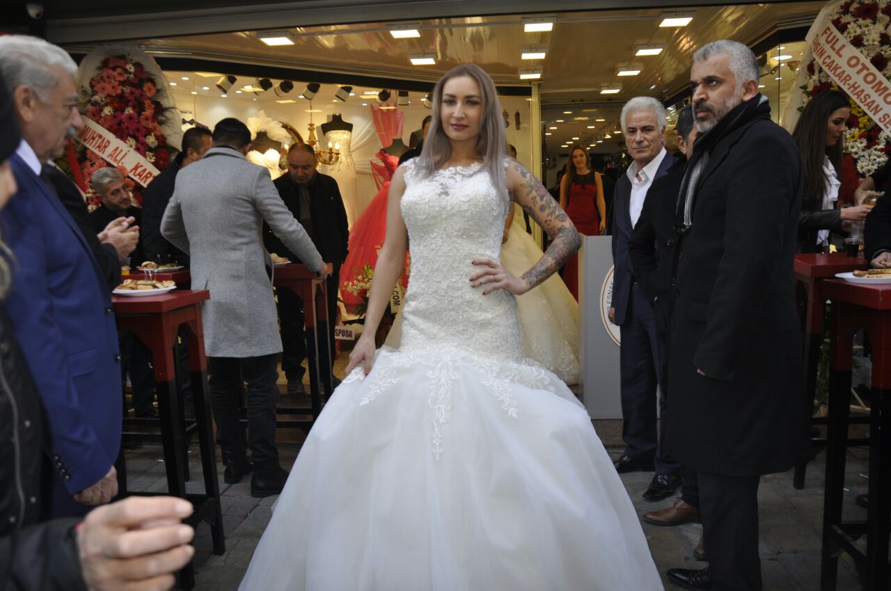 Sevinç Sposa Kemeraltı'nda hizmete açıldı