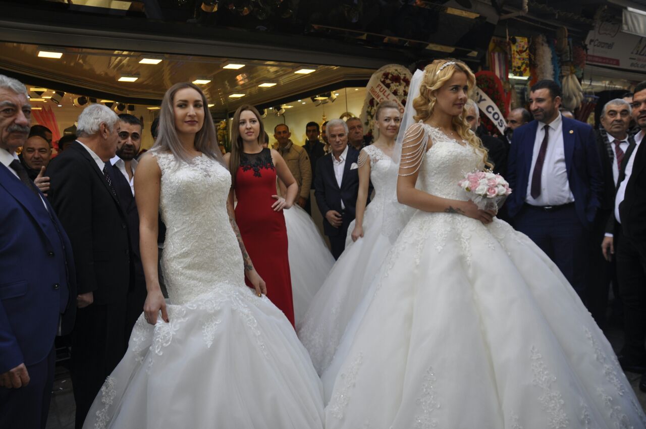 Sevinç Sposa Kemeraltı'nda hizmete açıldı