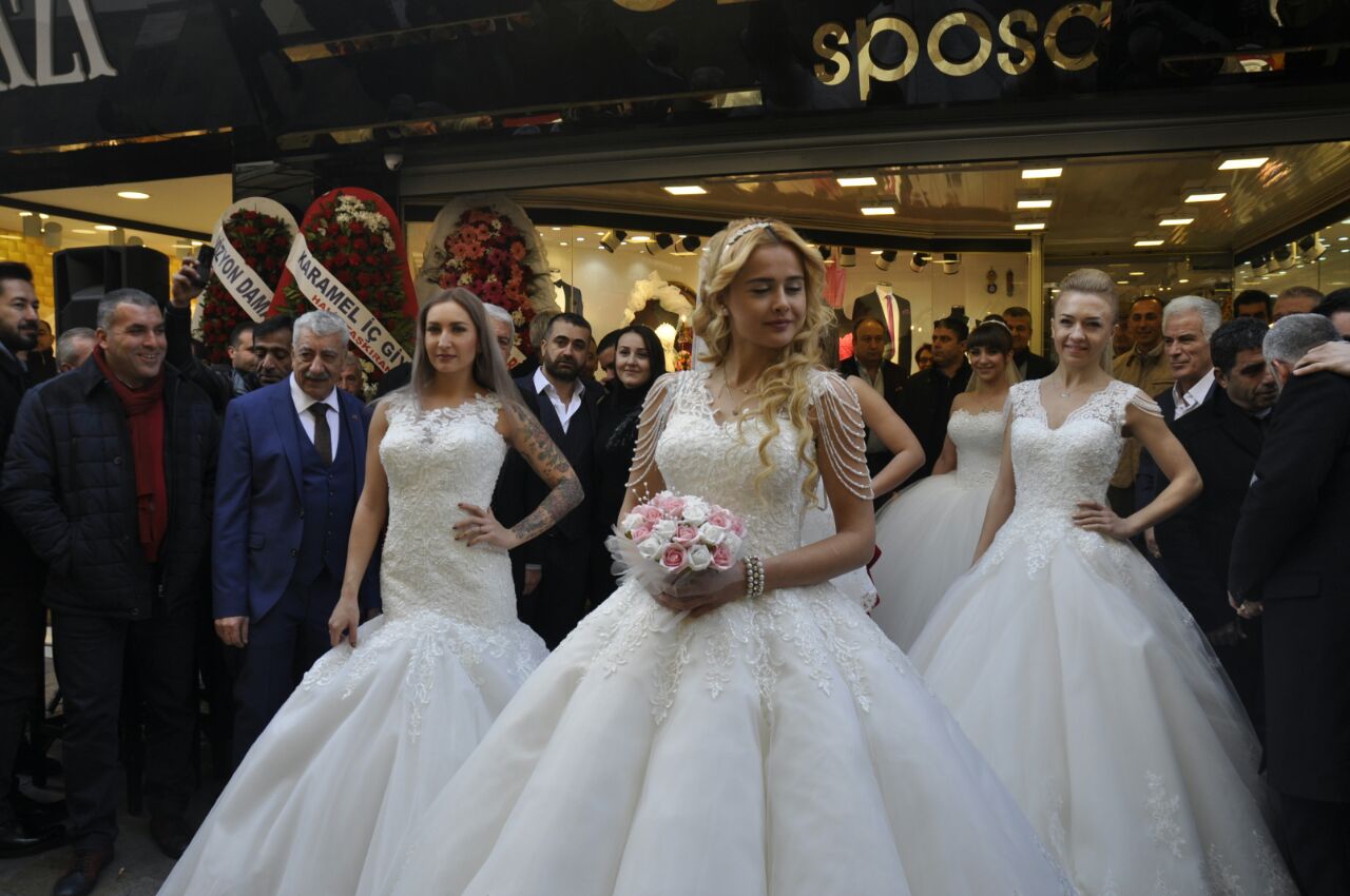 Sevinç Sposa Kemeraltı'nda hizmete açıldı