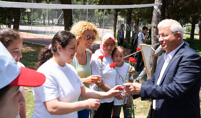 Anneler ve Kızları Aynı Takımda Yarıştı