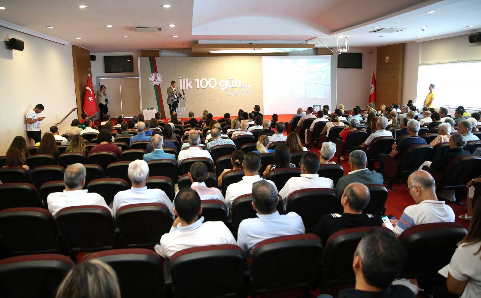 Başkan Tugay'dan "İlk 100 Gün" raporu!