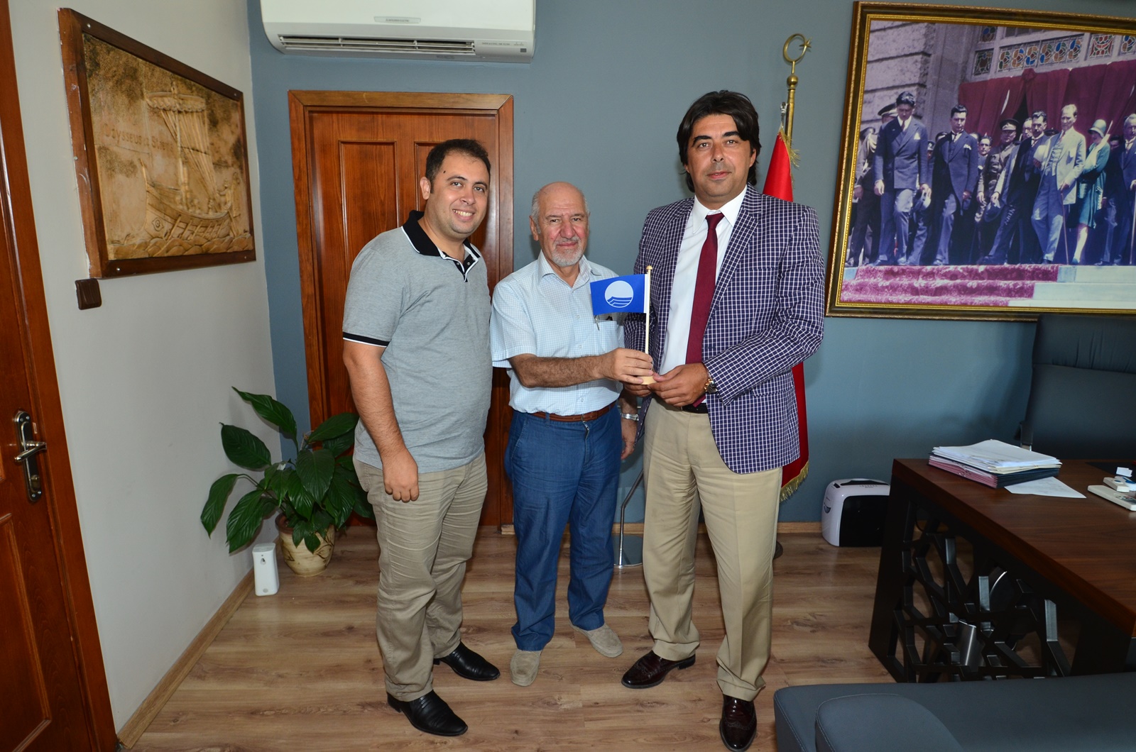 Salih Erkek’in kaleminden 30 ilçe; ilk durak Foça…