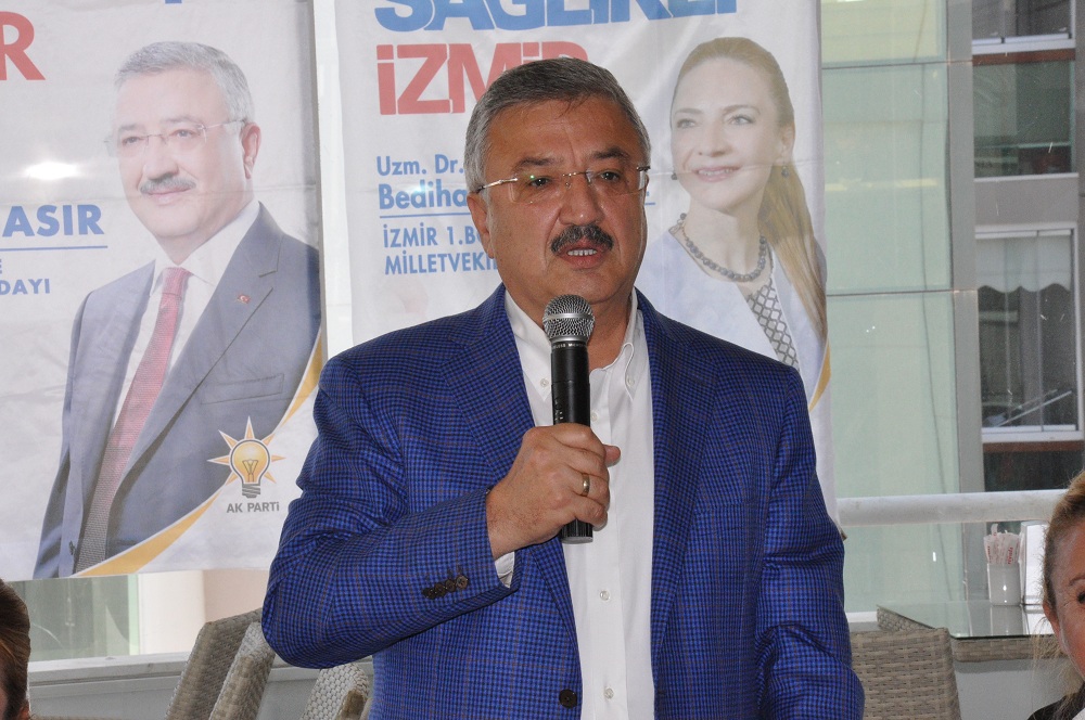 Necip Nasır: “Yerel Sorunların Çözümünde Muhtarların Rolü Büyük”