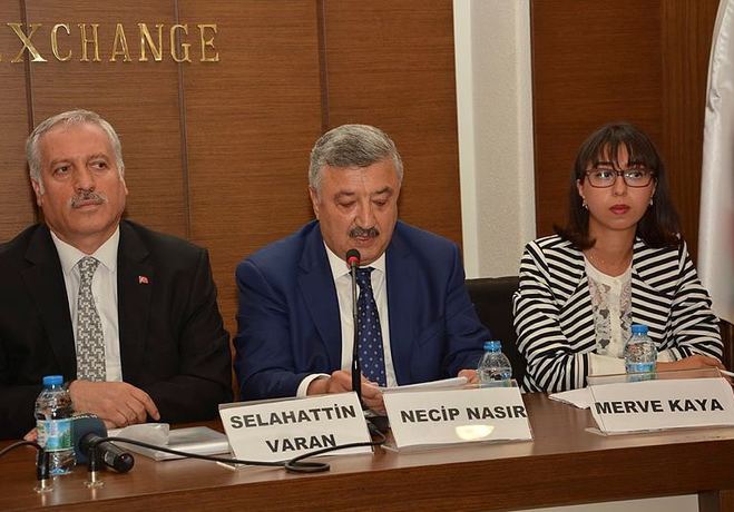 İzmir'in Kentsel Dönüşümü Masaya Yatırıldı