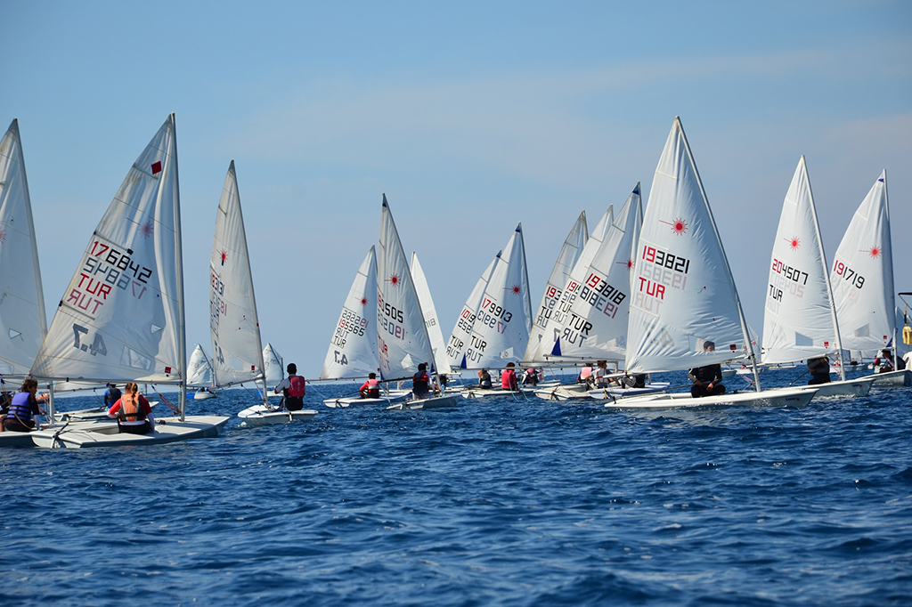 Salih Erkek’in kaleminden 30 ilçe; ilk durak Foça…