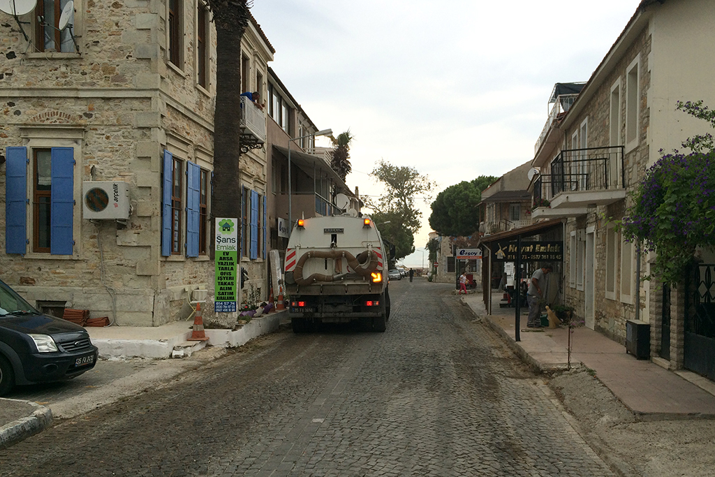 Salih Erkek’in kaleminden 30 ilçe; ilk durak Foça…