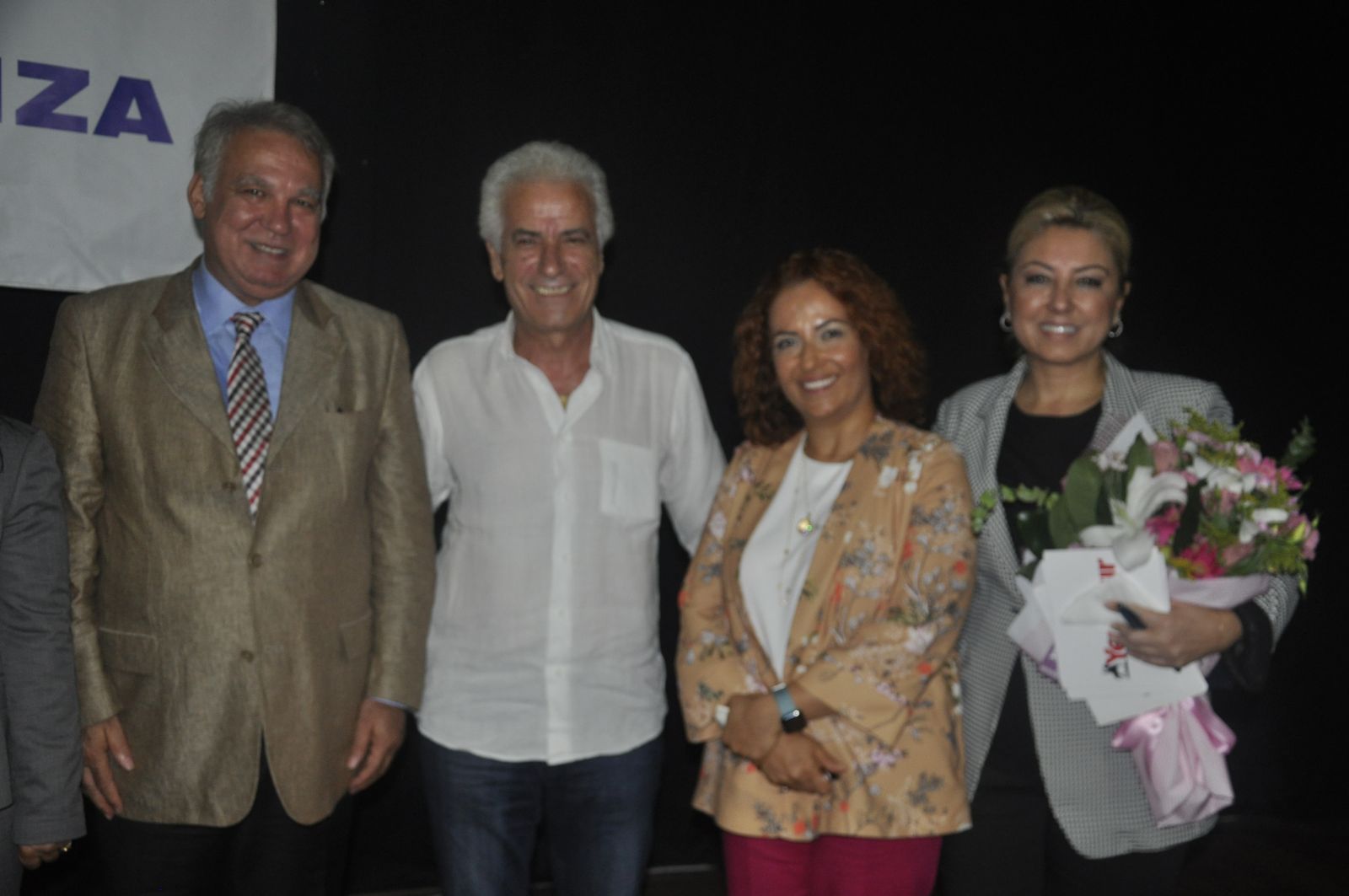 İnsan İçin Umut Derneği'nden Anlamlı Panel: "Kadın ve Kariyer"