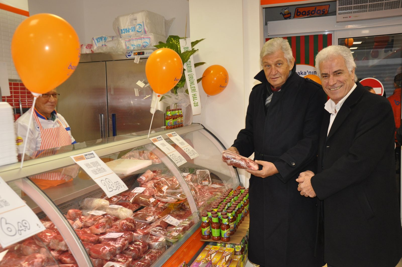 Başdaş Marketler Zinciri 15. Şubesiyle Yeni Girne'de Hizmette