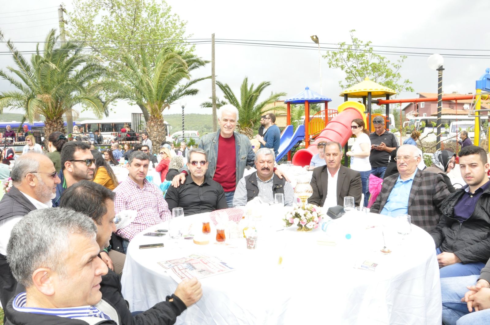 Bir Fidan Yeşert, Bir Hayat Yaşat