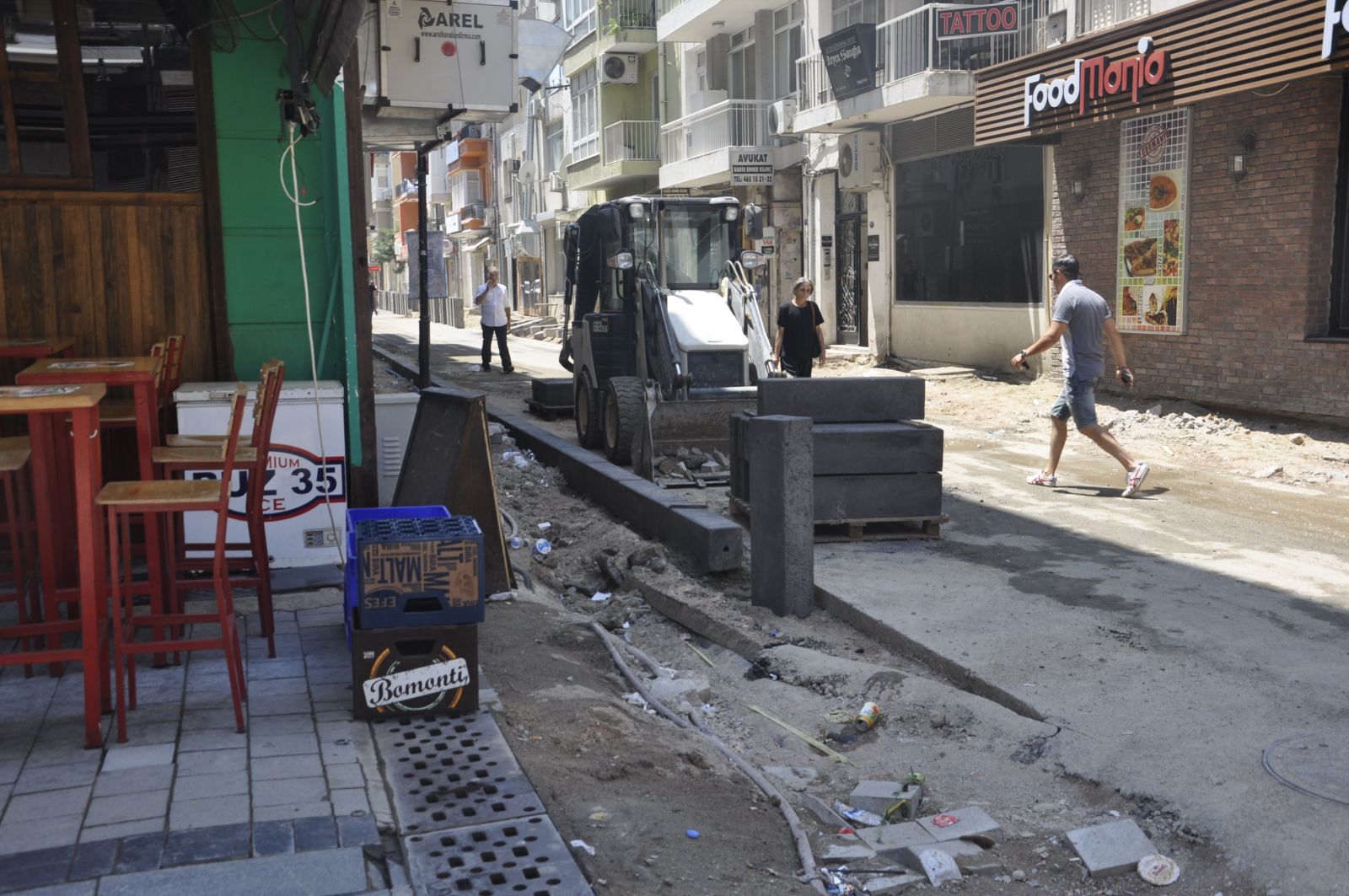 Çalışmalar Bitmiyor; Esnaf Kan Ağlıyor!