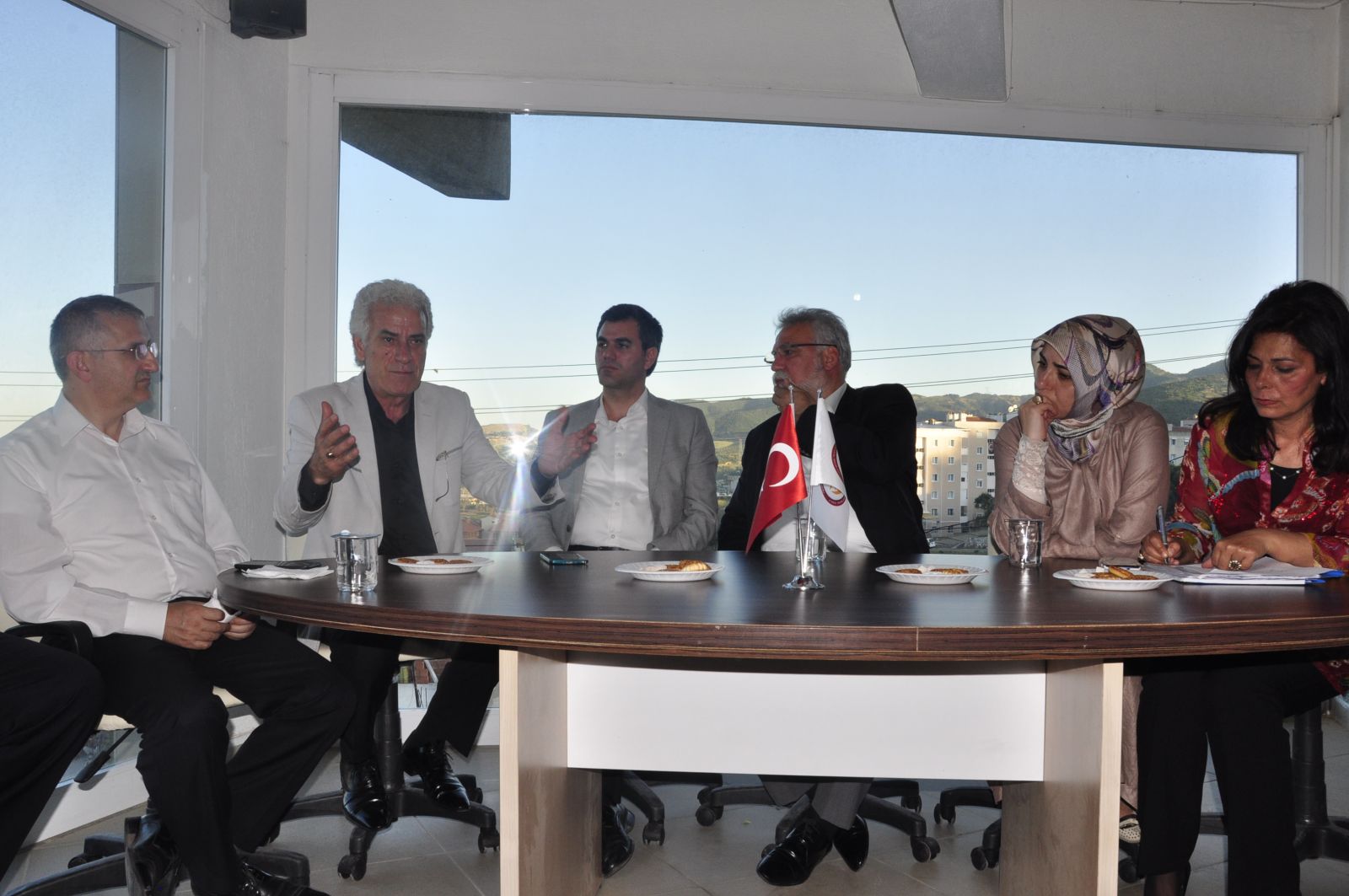 Hüseyin Kocabıyık ve Talip Uzun'dan Mardin Ömerli'lere Ziyaret