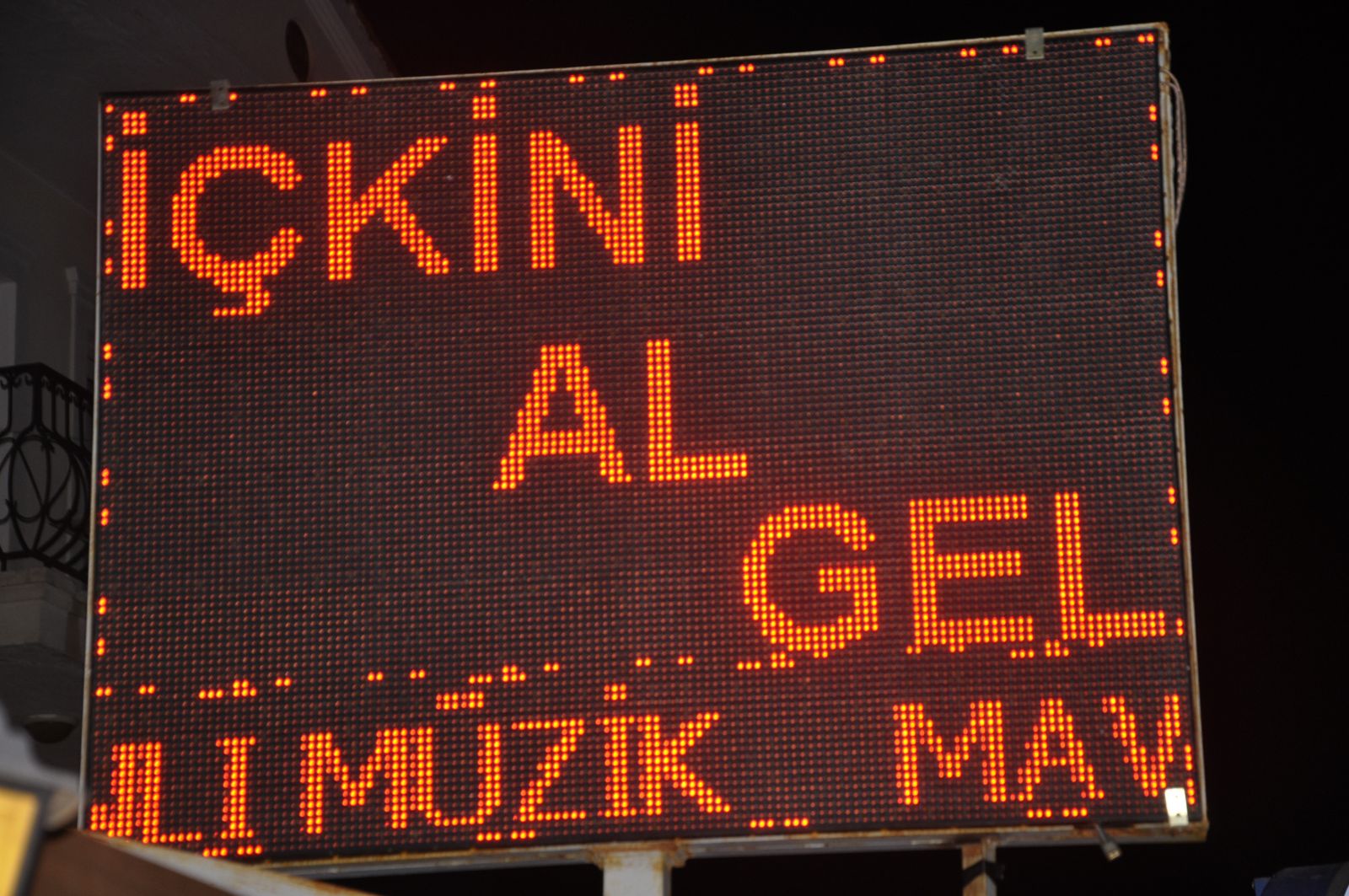 Foça'ya Yeni Soluk: Mavi Greek Restoran