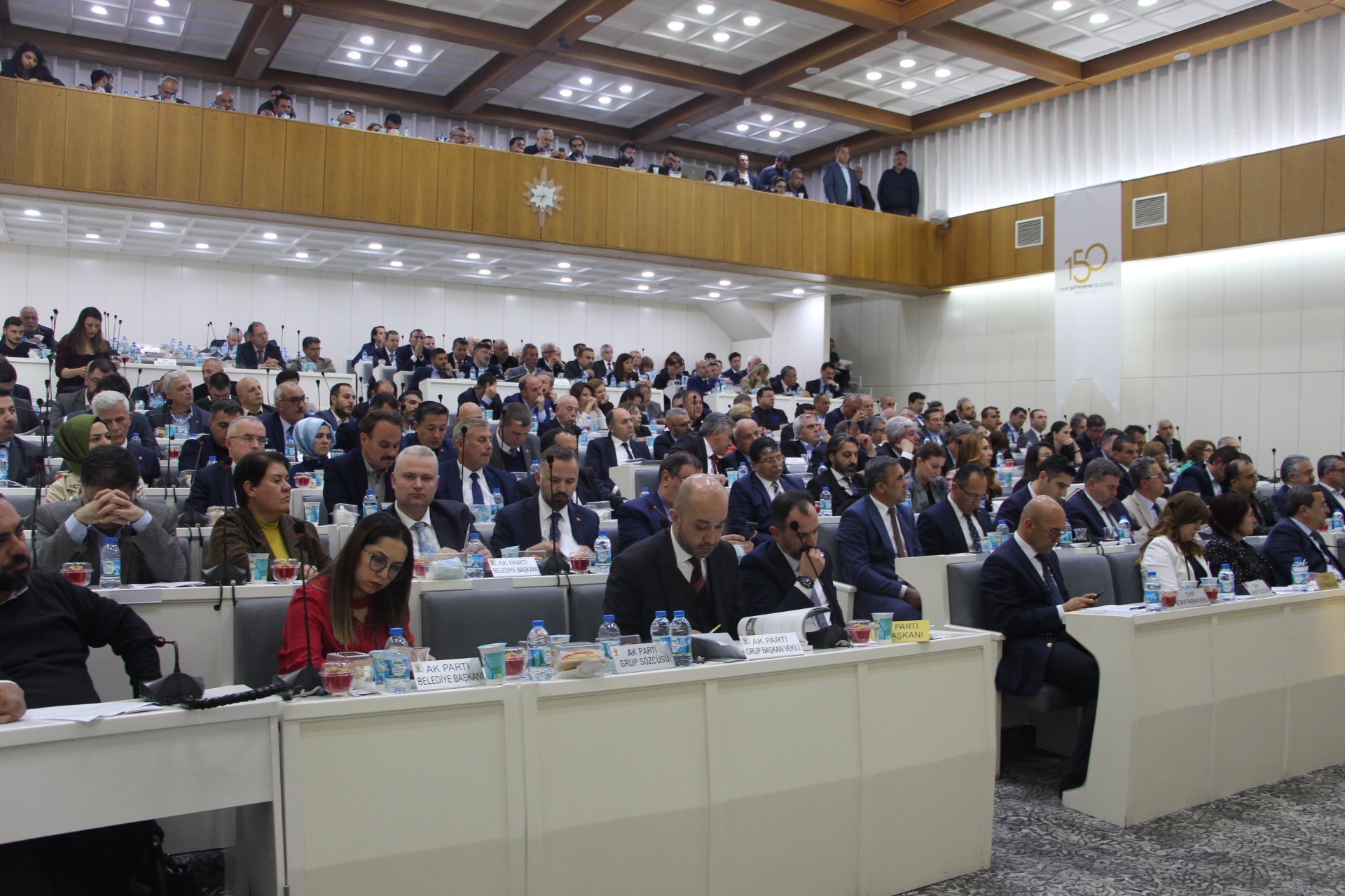 İzmir'de toplu taşıma araçlarında belli saatlerde indirim uygulanacak