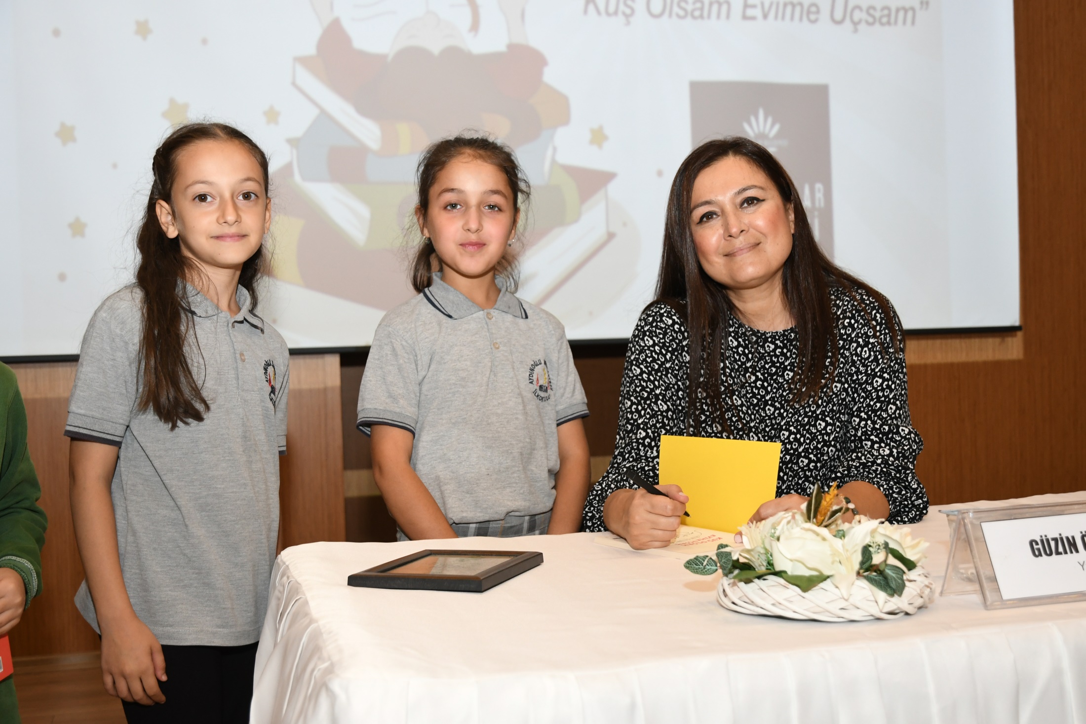 Çocuklar, Yıldız Kenter’de yazarlarla buluşuyor