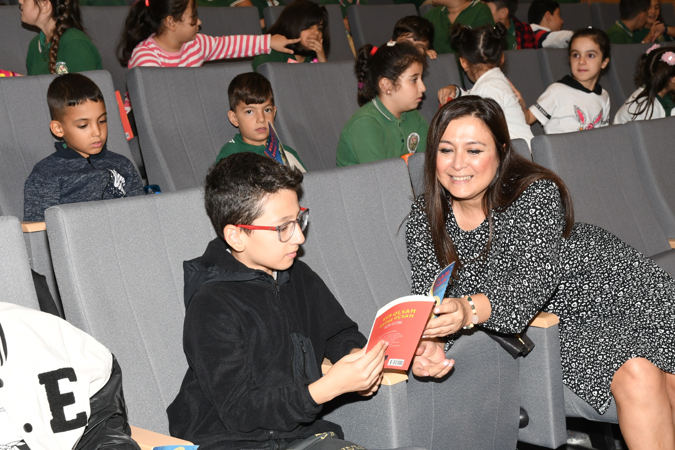 Çocuklar, Yıldız Kenter’de yazarlarla buluşuyor