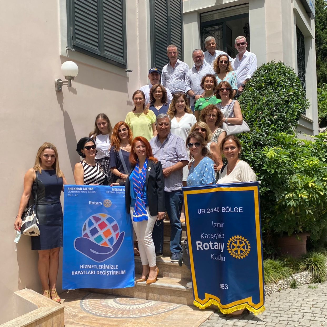 Karşıyaka Rotary Kulübü’nden Yeni Döneme Anlamlı Başlangıç