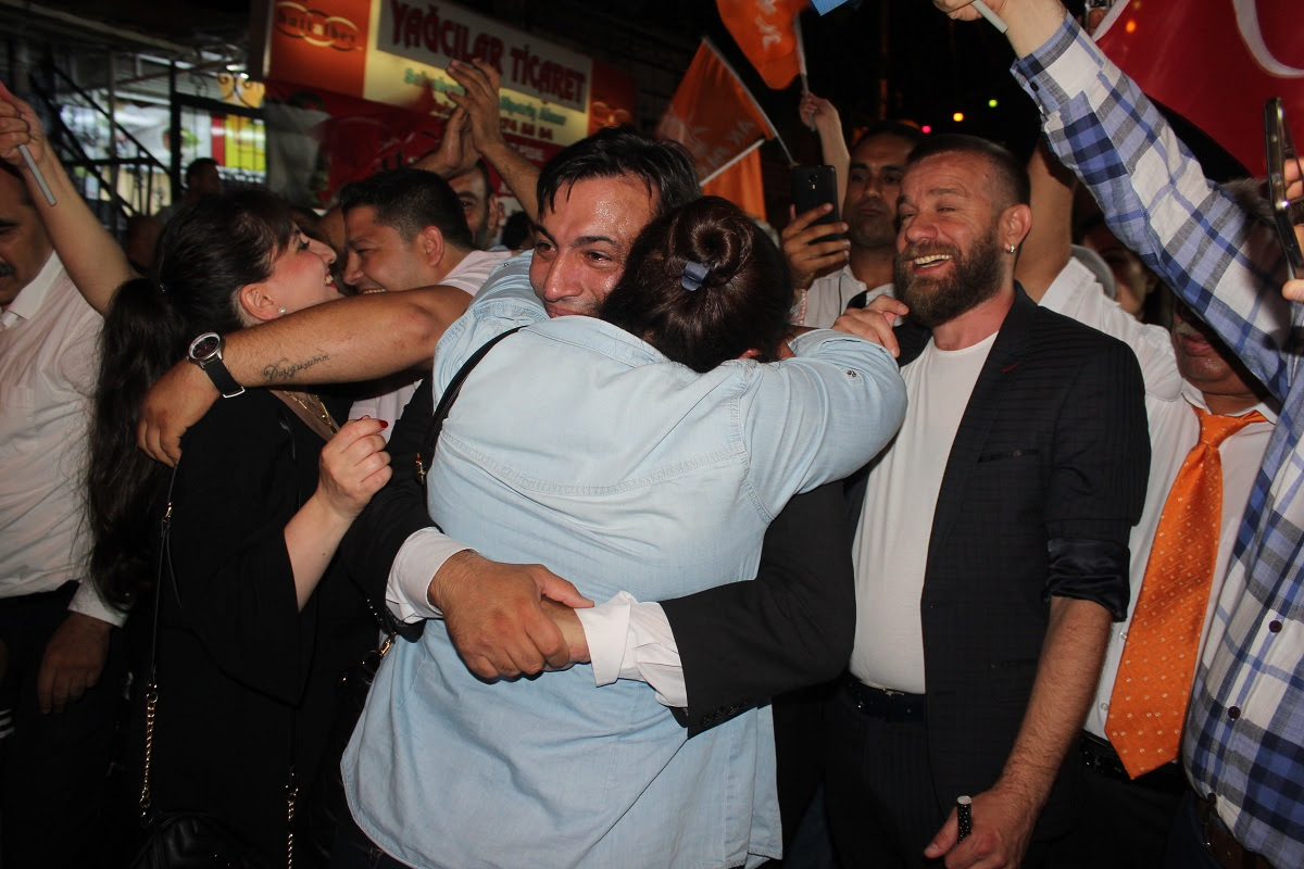 CEMAL BEKLE’DEN ZAFER TURU