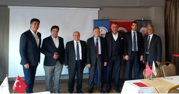 İzmir Konfederasyonu, İzmir Kent Konseyi Başkan adaylarını ağırladı