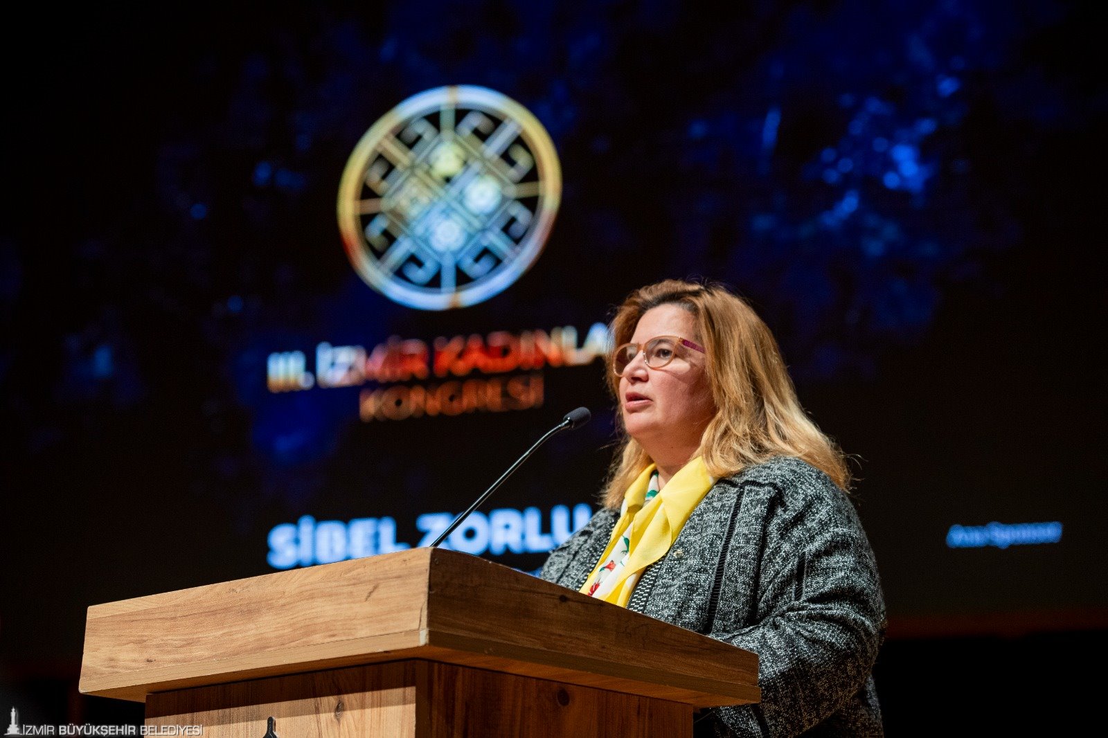 Soyer: “Kadın erkek birlikte mücadele etmek zorundayız”