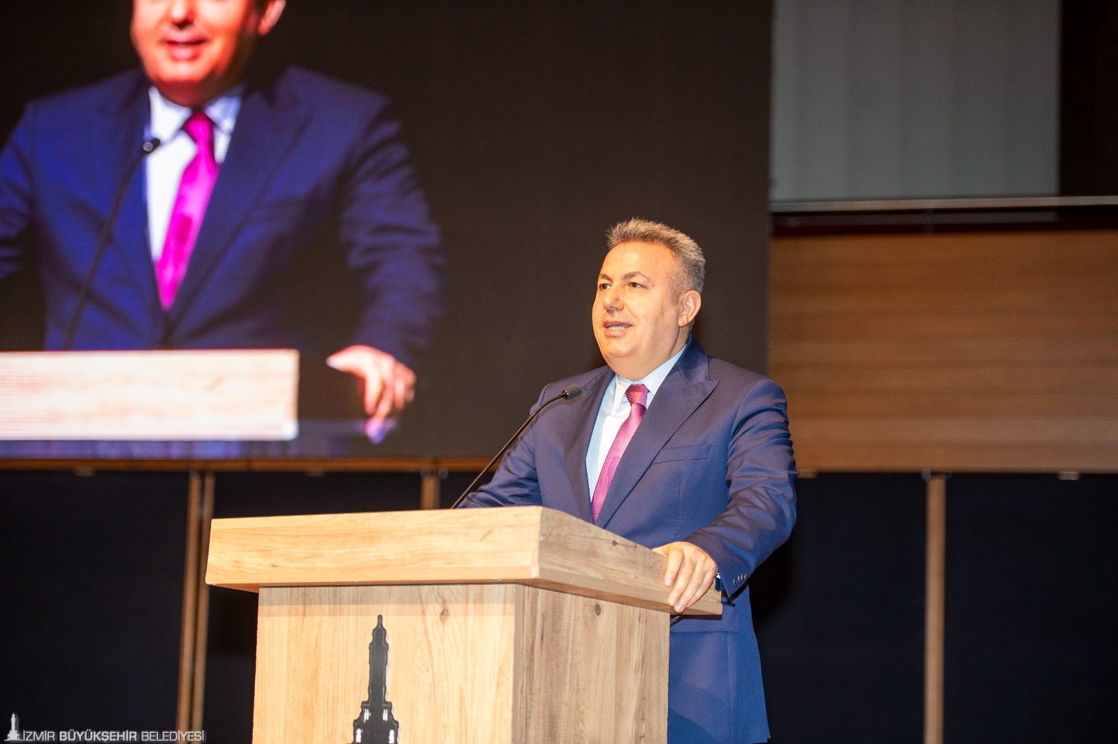 Soyer: “Kadın erkek birlikte mücadele etmek zorundayız”